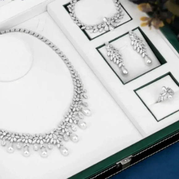 7pc. Tiara Bridal set.  ( Your choice of Necklace Sets ) See last 2 pictures - Picture 15 of 16